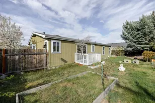 1630 NE 6th, Redmond, OR 97756 - Photo 27