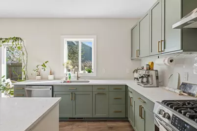 2059 SE 176th Avenue, Portland, OR 97233 - Photo 5