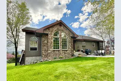 13351 Crystal Springs Road, Klamath Falls, OR 97603 - Photo 1