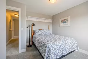 653 NE Providence Dr, Bend, OR 97701 - Photo 31