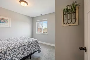 653 NE Providence Dr, Bend, OR 97701 - Photo 13