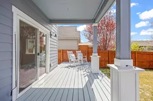653 NE Providence Dr, Bend, OR 97701 - Photo 17