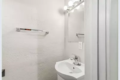 871 Wabash Avenue, Medford, OR 97504 - Photo 15