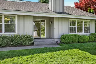 124 SE Gold River Ln, Grants Pass, OR 97527 - Photo 3