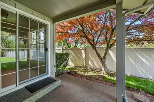 124 SE Gold River Ln, Grants Pass, OR 97527 - Photo 5