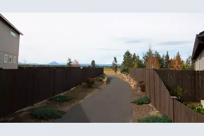 2548 NW Ivy Way, Redmond, OR 97756 - Photo 47