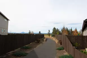 2548 NW Ivy Way, Redmond, OR 97756 - Photo 45