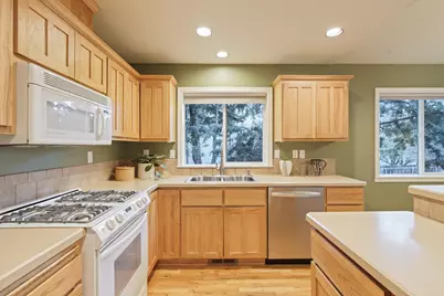 2110 NE Carrie Lane, Bend, OR 97701 - Photo 11