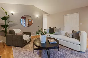 2110 NE Carrie Ln, Bend, OR 97701 - Photo 7