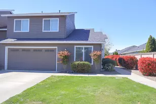 303 Live Oak Loop, Central Point, OR 97502 - Photo 1