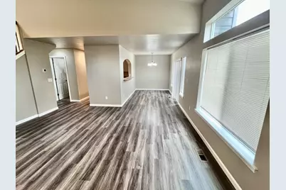 303 Live Oak Loop, Central Point, OR 97502 - Photo 11