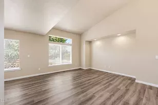 303 Live Oak Loop, Central Point, OR 97502 - Photo 15