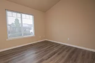 303 Live Oak Loop, Central Point, OR 97502 - Photo 13
