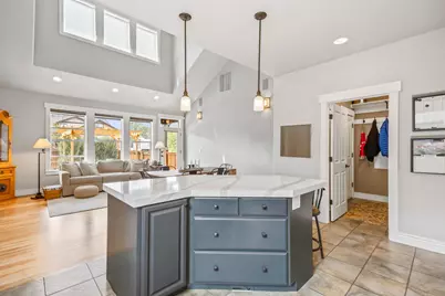 1037 NW Rimrock Drive, Redmond, OR 97756 - Photo 15