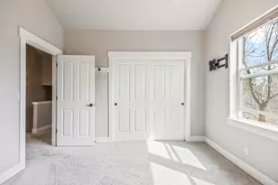 1037 NW Rimrock Dr, Redmond, OR 97756 - Photo 35