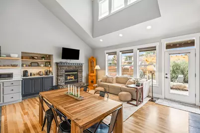 1037 NW Rimrock Drive, Redmond, OR 97756 - Photo 17