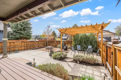 1037 NW Rimrock Drive, Redmond, OR 97756 - Photo 7