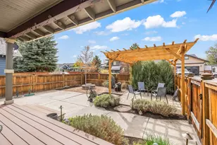 1037 NW Rimrock Dr, Redmond, OR 97756 - Photo 7