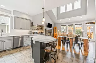 1037 NW Rimrock Dr, Redmond, OR 97756 - Photo 13