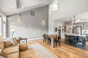 1037 NW Rimrock Dr, Redmond, OR 97756 - Photo 9