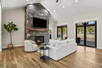 16611 Wilt Road, Sisters, OR 97759 - Photo 11