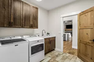 16611 Wilt Rd, Sisters, OR 97759 - Photo 29