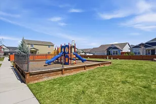 655 NW 26th St, Redmond, OR 97756 - Photo 35