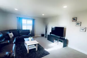 655 NW 26th St, Redmond, OR 97756 - Photo 25