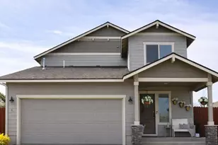 655 NW 26th St, Redmond, OR 97756 - Photo 3