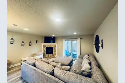655 NW 26th Street, Redmond, OR 97756 - Photo 17
