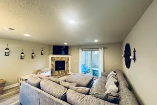 655 NW 26th St, Redmond, OR 97756 - Photo 17