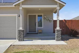 655 NW 26th St, Redmond, OR 97756 - Photo 7