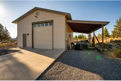 6563 NW Homestead Way, Redmond, OR 97756 - Photo 9