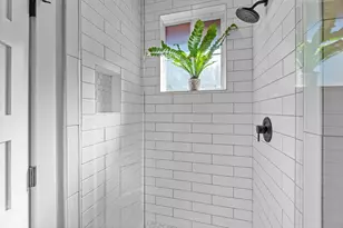 233 W Heising Dr, Sisters, OR 97759 - Photo 19