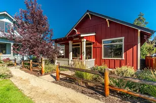 233 W Heising Dr, Sisters, OR 97759 - Photo 33