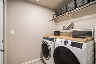 2552 NW Teak Ave, Redmond, OR 97756 - Photo 15