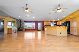 6997 SE Scenic Dr, Prineville, OR 97754 - Photo 3