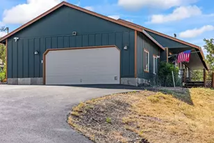 6997 SE Scenic Dr, Prineville, OR 97754 - Photo 3