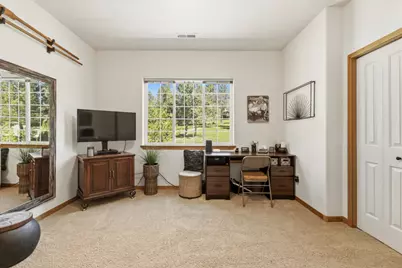 5024 Swallow Court, Klamath Falls, OR 97601 - Photo 37