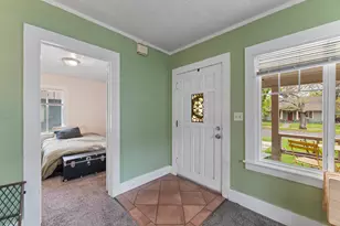 306 Vancouver Ave, Medford, OR 97504 - Photo 5