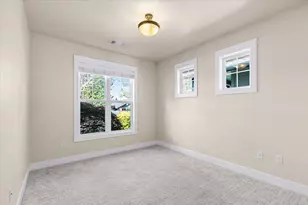 517 Windsong Way, Medford, OR 97504 - Photo 25