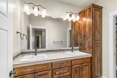 517 Windsong Way, Medford, OR 97504 - Photo 21