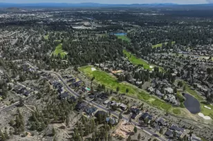 61865 Hosmer Lake Dr, Bend, OR 97702 - Photo 87
