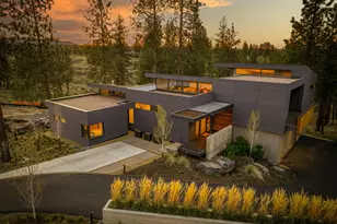 61865 Hosmer Lake Dr, Bend, OR 97702 - Photo 9
