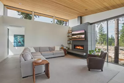 61865 Hosmer Lake Drive, Bend, OR 97702 - Photo 11