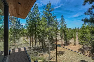 61865 Hosmer Lake Dr, Bend, OR 97702 - Photo 77