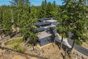 61865 Hosmer Lake Dr, Bend, OR 97702 - Photo 5