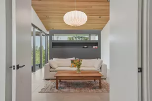 61865 Hosmer Lake Dr, Bend, OR 97702 - Photo 25