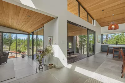 61865 Hosmer Lake Drive, Bend, OR 97702 - Photo 53