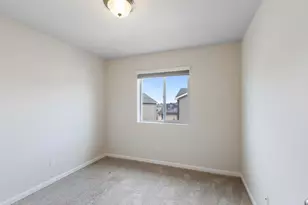 20550 SE Cameron Ave, Bend, OR 97702 - Photo 17